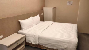  Shun-yi Business Hotel  Chiayi City